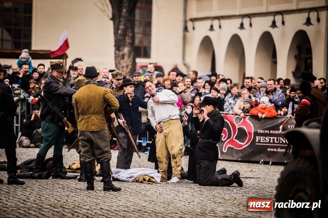 Zdjęcie w galerii na portalu naszraciborz.pl: Racibórz żołnierzom wyklętym - piknik historyczno-patriotyczny na zamku wiadomości z regionu
