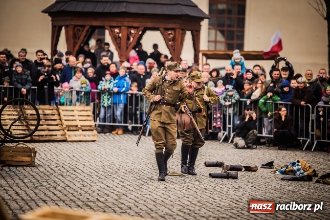 Zdjęcie w galerii na portalu naszraciborz.pl: Racibórz żołnierzom wyklętym - piknik historyczno-patriotyczny na zamku wiadomości z regionu