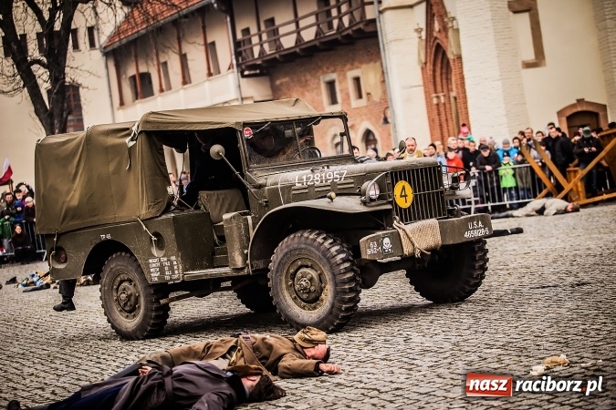 Zdjęcie w galerii na portalu naszraciborz.pl: Racibórz żołnierzom wyklętym - piknik historyczno-patriotyczny na zamku wiadomości z regionu