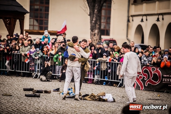 Zdjęcie w galerii na portalu naszraciborz.pl: Racibórz żołnierzom wyklętym - piknik historyczno-patriotyczny na zamku wiadomości z regionu