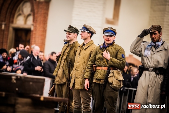 Zdjęcie w galerii na portalu naszraciborz.pl: Racibórz żołnierzom wyklętym - piknik historyczno-patriotyczny na zamku wiadomości z regionu