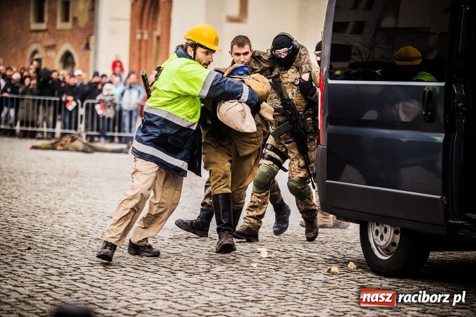 Zdjęcie w galerii na portalu naszraciborz.pl: Racibórz żołnierzom wyklętym - piknik historyczno-patriotyczny na zamku wiadomości z regionu
