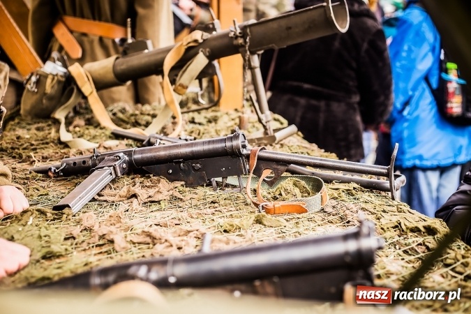 Zdjęcie w galerii na portalu naszraciborz.pl: Racibórz żołnierzom wyklętym - piknik historyczno-patriotyczny na zamku wiadomości z regionu