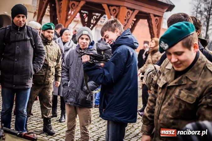 Zdjęcie w galerii na portalu naszraciborz.pl: Racibórz żołnierzom wyklętym - piknik historyczno-patriotyczny na zamku wiadomości z regionu