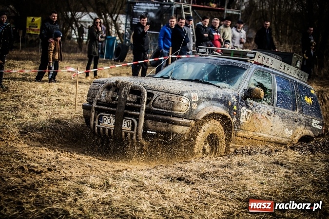 Zdjęcie w galerii na portalu naszraciborz.pl: Dzień Kobiet z Raciborskim Klubem Off-Road 4x4 wiadomości z regionu