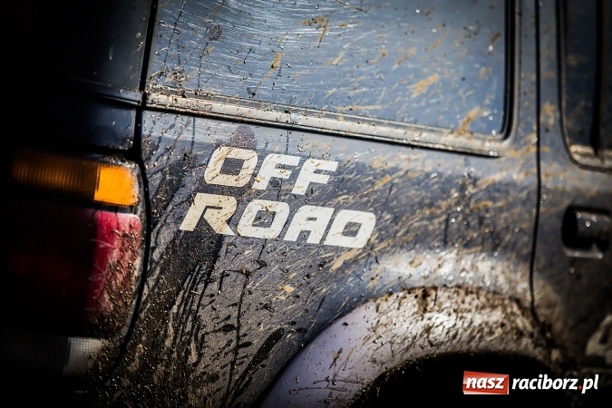 Zdjęcie w galerii na portalu naszraciborz.pl: Dzień Kobiet z Raciborskim Klubem Off-Road 4x4 wiadomości z regionu