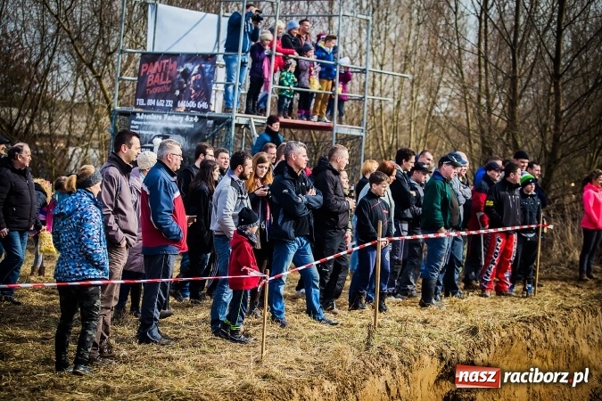 Zdjęcie w galerii na portalu naszraciborz.pl: Dzień Kobiet z Raciborskim Klubem Off-Road 4x4 wiadomości z regionu