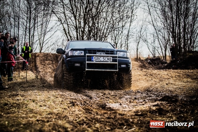 Zdjęcie w galerii na portalu naszraciborz.pl: Dzień Kobiet z Raciborskim Klubem Off-Road 4x4 wiadomości z regionu