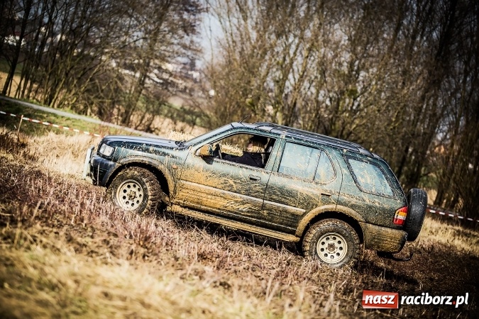 Zdjęcie w galerii na portalu naszraciborz.pl: Dzień Kobiet z Raciborskim Klubem Off-Road 4x4 wiadomości z regionu