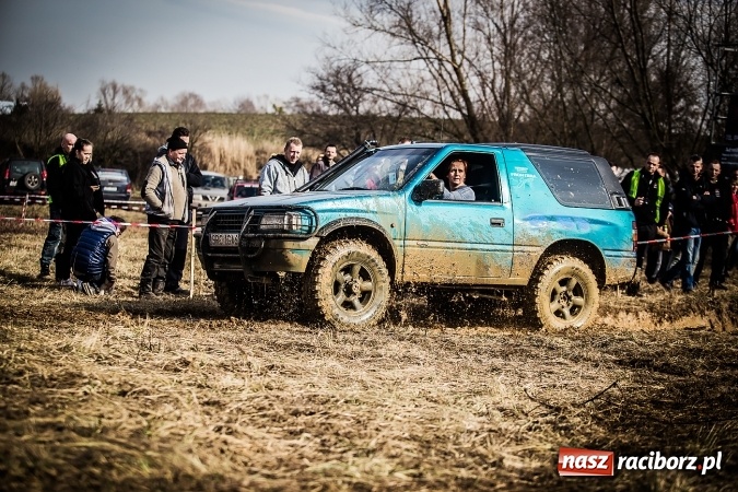 Zdjęcie w galerii na portalu naszraciborz.pl: Dzień Kobiet z Raciborskim Klubem Off-Road 4x4 wiadomości z regionu