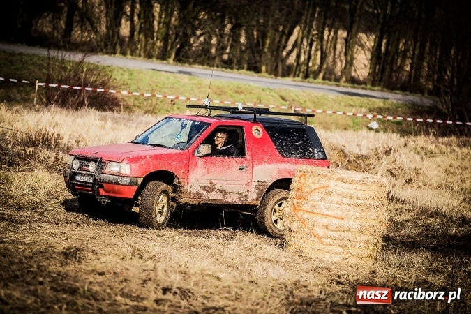 Zdjęcie w galerii na portalu naszraciborz.pl: Dzień Kobiet z Raciborskim Klubem Off-Road 4x4 wiadomości z regionu