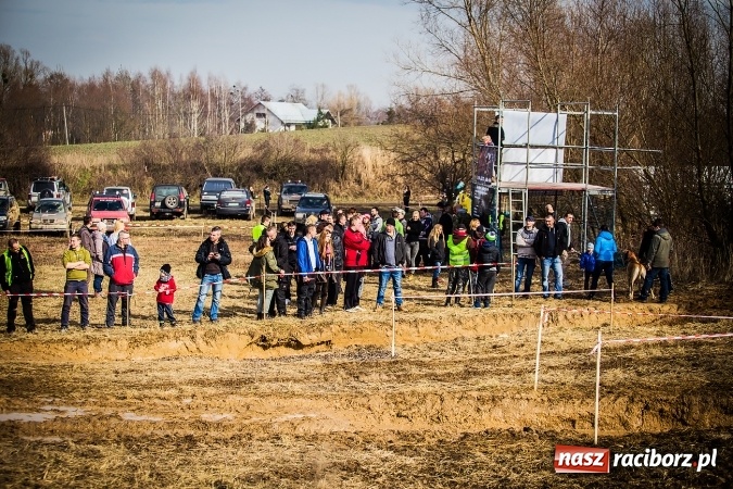 Zdjęcie w galerii na portalu naszraciborz.pl: Dzień Kobiet z Raciborskim Klubem Off-Road 4x4 wiadomości z regionu