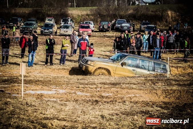 Zdjęcie w galerii na portalu naszraciborz.pl: Dzień Kobiet z Raciborskim Klubem Off-Road 4x4 wiadomości z regionu