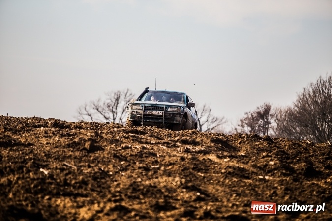 Zdjęcie w galerii na portalu naszraciborz.pl: Dzień Kobiet z Raciborskim Klubem Off-Road 4x4 wiadomości z regionu