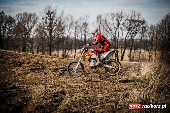 Zdjęcie w galerii na portalu naszraciborz.pl: Dzień Kobiet z Raciborskim Klubem Off-Road 4x4 wiadomości z regionu