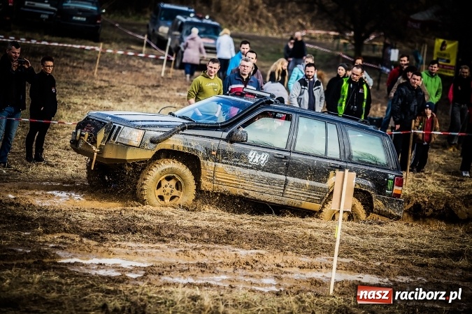 Zdjęcie w galerii na portalu naszraciborz.pl: Dzień Kobiet z Raciborskim Klubem Off-Road 4x4 wiadomości z regionu