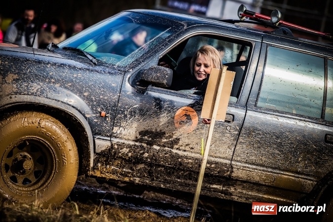 Zdjęcie w galerii na portalu naszraciborz.pl: Dzień Kobiet z Raciborskim Klubem Off-Road 4x4 wiadomości z regionu