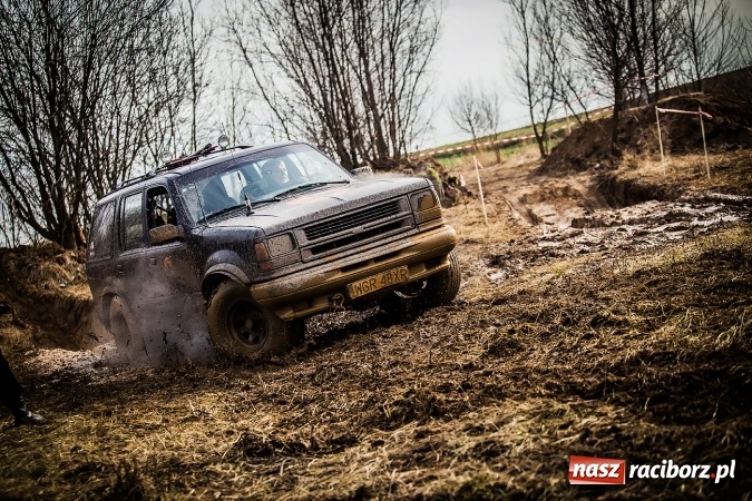 Zdjęcie w galerii na portalu naszraciborz.pl: Dzień Kobiet z Raciborskim Klubem Off-Road 4x4 wiadomości z regionu