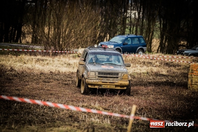 Zdjęcie w galerii na portalu naszraciborz.pl: Dzień Kobiet z Raciborskim Klubem Off-Road 4x4 wiadomości z regionu