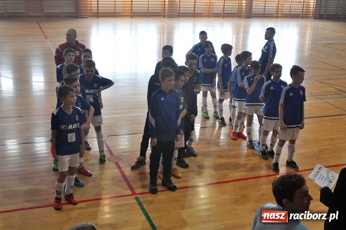 Zdjęcie w galerii na portalu naszraciborz.pl: Młodziki Unii Racibórz IV wygrały ligę halową wiadomości z regionu