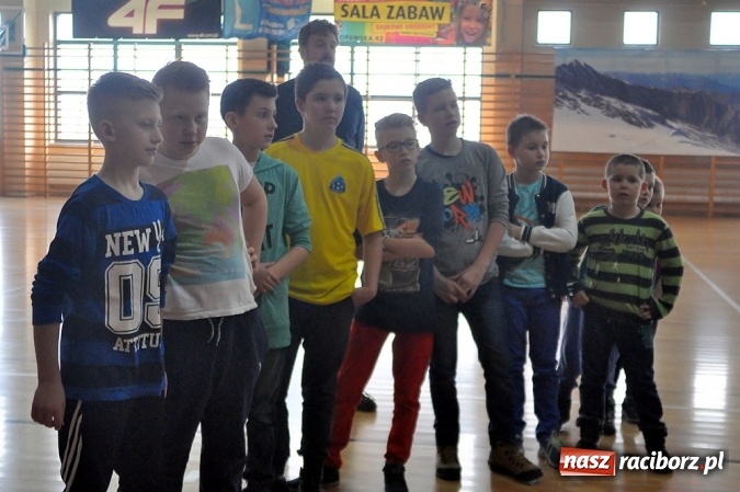 Zdjęcie w galerii na portalu naszraciborz.pl: Młodziki Unii Racibórz IV wygrały ligę halową wiadomości z regionu