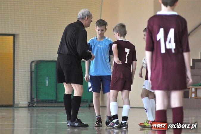 Zdjęcie w galerii na portalu naszraciborz.pl: Młodziki Unii Racibórz IV wygrały ligę halową wiadomości z regionu