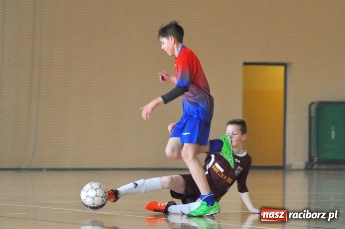 Zdjęcie w galerii na portalu naszraciborz.pl: Młodziki Unii Racibórz IV wygrały ligę halową wiadomości z regionu