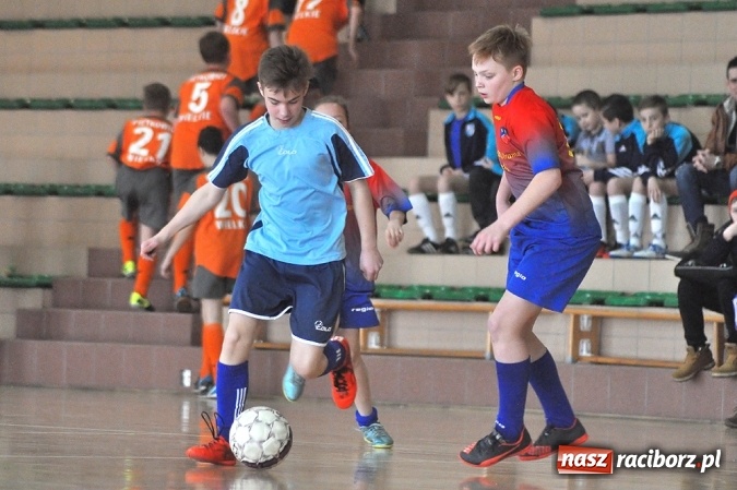 Zdjęcie w galerii na portalu naszraciborz.pl: Młodziki Unii Racibórz IV wygrały ligę halową wiadomości z regionu