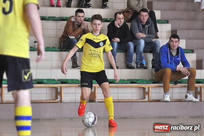 Zdjęcie w galerii na portalu naszraciborz.pl: Młodziki Unii Racibórz IV wygrały ligę halową wiadomości z regionu