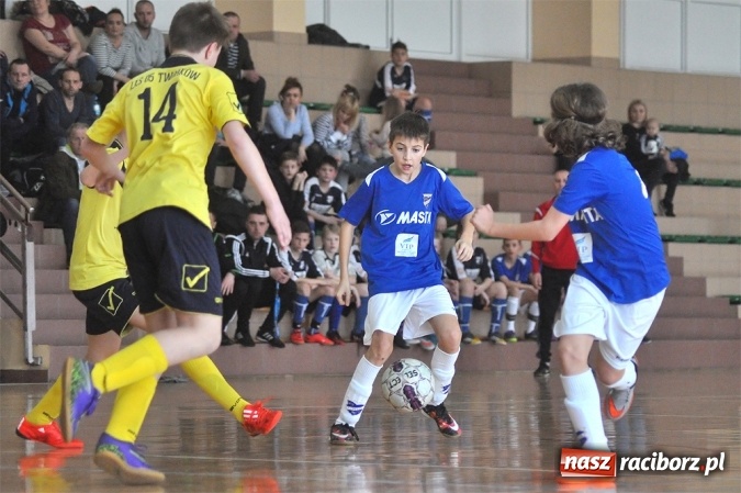 Zdjęcie w galerii na portalu naszraciborz.pl: Młodziki Unii Racibórz IV wygrały ligę halową wiadomości z regionu