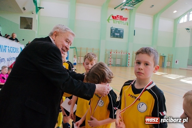 Zdjęcie w galerii na portalu naszraciborz.pl: Zimowa Liga Halowa: Ostatnia kolejka zmagań żaków wiadomości z regionu