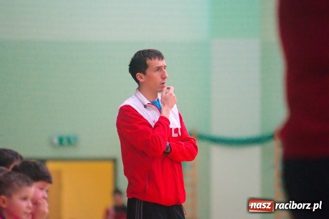 Zdjęcie w galerii na portalu naszraciborz.pl: Zimowa Liga Halowa: Ostatnia kolejka zmagań żaków wiadomości z regionu