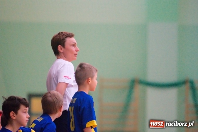 Zdjęcie w galerii na portalu naszraciborz.pl: Zimowa Liga Halowa: Ostatnia kolejka zmagań żaków wiadomości z regionu