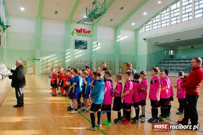 Zdjęcie w galerii na portalu naszraciborz.pl: Zimowa Liga Halowa: Ostatnia kolejka zmagań żaków wiadomości z regionu