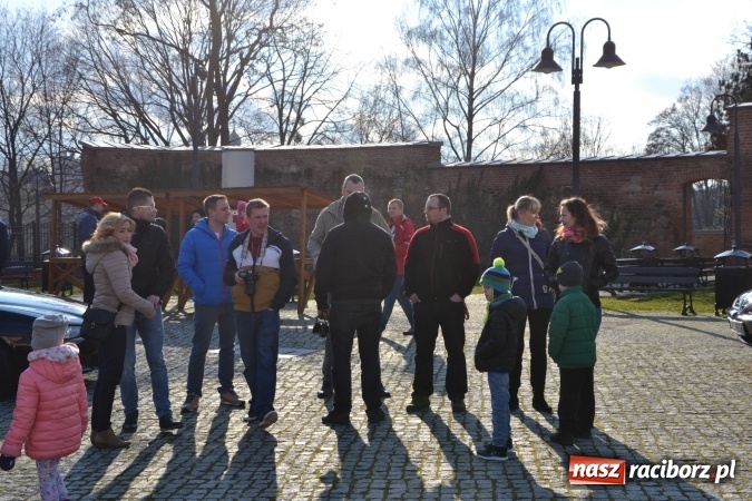 Zdjęcie w galerii na portalu naszraciborz.pl: Zlot miłośników Alf Romeo na zamku za nami wiadomości z regionu