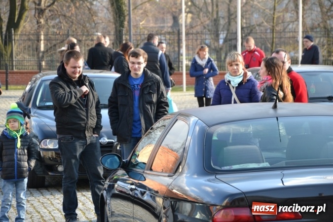 Zdjęcie w galerii na portalu naszraciborz.pl: Zlot miłośników Alf Romeo na zamku za nami wiadomości z regionu