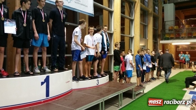 Zdjęcie w galerii na portalu naszraciborz.pl: Pływanie. Magda Modrzejewska mistrzynią Polski, srebro Jarka Lesika, brąz sztafety wiadomości z regionu