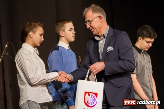 Zdjęcie w galerii na portalu naszraciborz.pl: Finał raciborskich obchodów Narodowego Dnia Pamięci Żołnierzy Wyklętych wiadomości z regionu