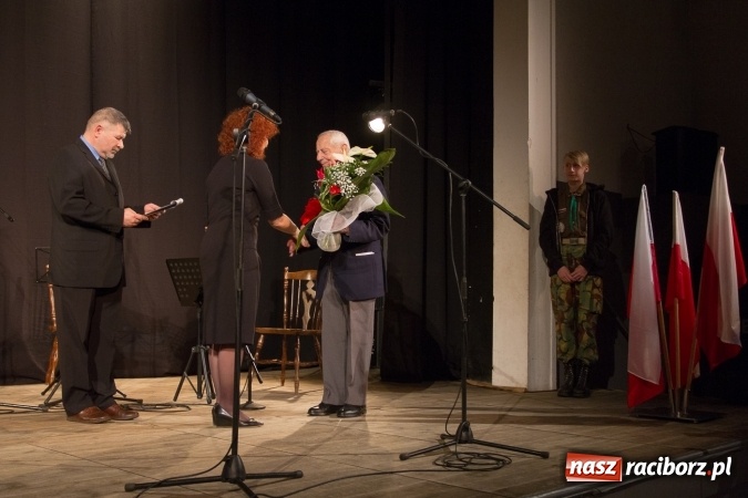 Zdjęcie w galerii na portalu naszraciborz.pl: Finał raciborskich obchodów Narodowego Dnia Pamięci Żołnierzy Wyklętych wiadomości z regionu