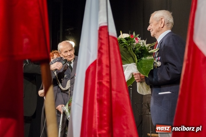 Zdjęcie w galerii na portalu naszraciborz.pl: Finał raciborskich obchodów Narodowego Dnia Pamięci Żołnierzy Wyklętych wiadomości z regionu