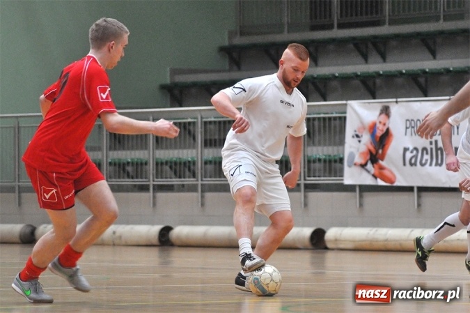 Zdjęcie w galerii na portalu naszraciborz.pl: Mat-Bruk po zwycięstwie w barażu nad IC Team zostaje w I lidze wiadomości z regionu