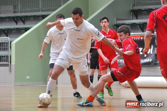 Zdjęcie w galerii na portalu naszraciborz.pl: Mat-Bruk po zwycięstwie w barażu nad IC Team zostaje w I lidze wiadomości z regionu