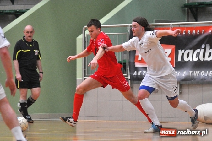 Zdjęcie w galerii na portalu naszraciborz.pl: Mat-Bruk po zwycięstwie w barażu nad IC Team zostaje w I lidze wiadomości z regionu