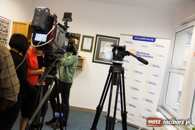 Zdjęcie w galerii na portalu naszraciborz.pl: Oficjalnie otwarcie biura poselskiego Gabrieli Lenartowicz z udziałem Grzegorza Schetyny i samorządowc&oacute;w z regionu wiadomości z regionu