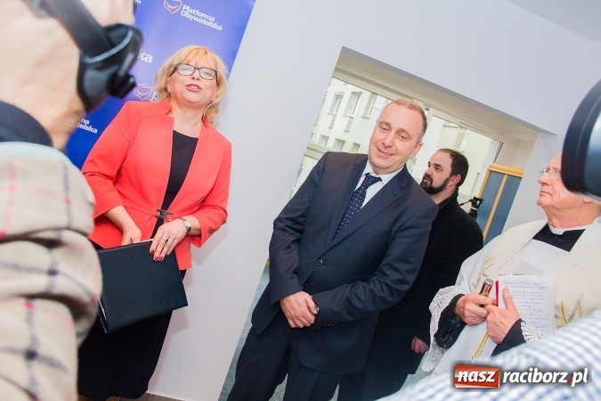 Zdjęcie w galerii na portalu naszraciborz.pl: Oficjalnie otwarcie biura poselskiego Gabrieli Lenartowicz z udziałem Grzegorza Schetyny i samorządowc&oacute;w z regionu wiadomości z regionu