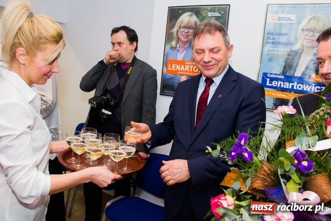Zdjęcie w galerii na portalu naszraciborz.pl: Oficjalnie otwarcie biura poselskiego Gabrieli Lenartowicz z udziałem Grzegorza Schetyny i samorządowc&oacute;w z regionu wiadomości z regionu