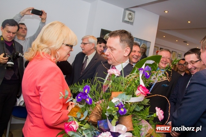 Zdjęcie w galerii na portalu naszraciborz.pl: Oficjalnie otwarcie biura poselskiego Gabrieli Lenartowicz z udziałem Grzegorza Schetyny i samorządowc&oacute;w z regionu wiadomości z regionu