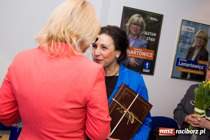 Zdjęcie w galerii na portalu naszraciborz.pl: Oficjalnie otwarcie biura poselskiego Gabrieli Lenartowicz z udziałem Grzegorza Schetyny i samorządowc&oacute;w z regionu wiadomości z regionu