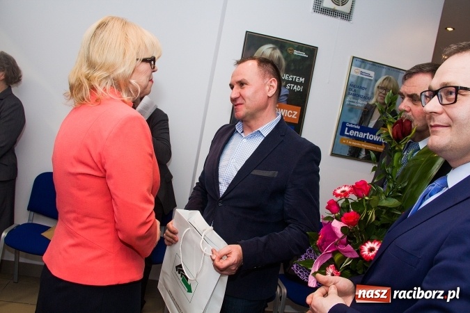 Zdjęcie w galerii na portalu naszraciborz.pl: Oficjalnie otwarcie biura poselskiego Gabrieli Lenartowicz z udziałem Grzegorza Schetyny i samorządowc&oacute;w z regionu wiadomości z regionu