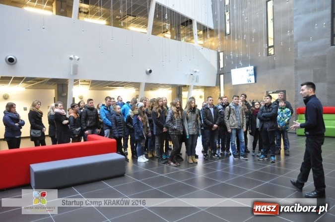 Zdjęcie w galerii na portalu naszraciborz.pl: Młodzież z gminy Krzyżanowice, Raciborza oraz powiatowych Centrów Kształcenia Zawodowego i Ustawicznego wzięła udział w StartUp Camp w Krakowie wiadomości z regionu